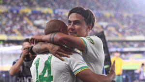 0-2: Un estelar Dybala lidera el retorno de la Roma a la Champions